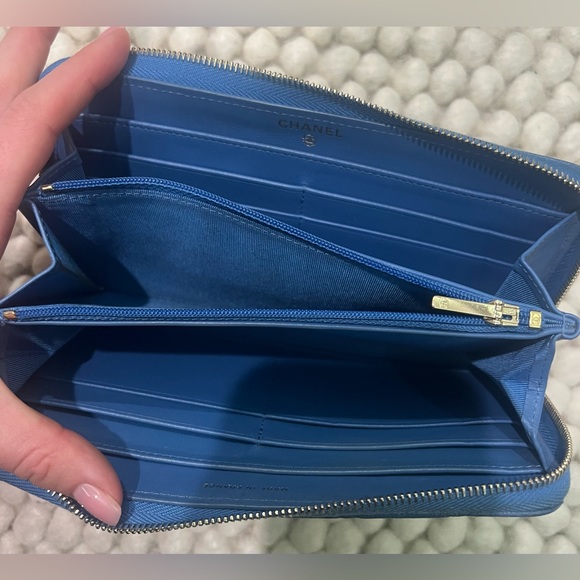 Chanel Caviar Quilted L Gusset Zip Around Wallet Blue - Picture 11 of 13